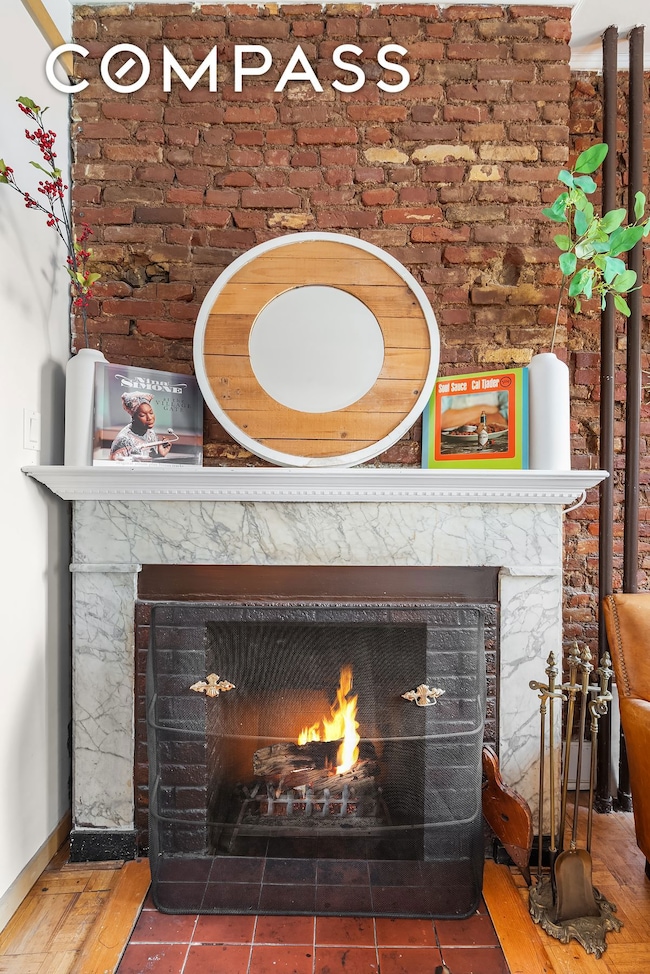 5 Charles St unit 3r, New York, NY 10014 - photo 4