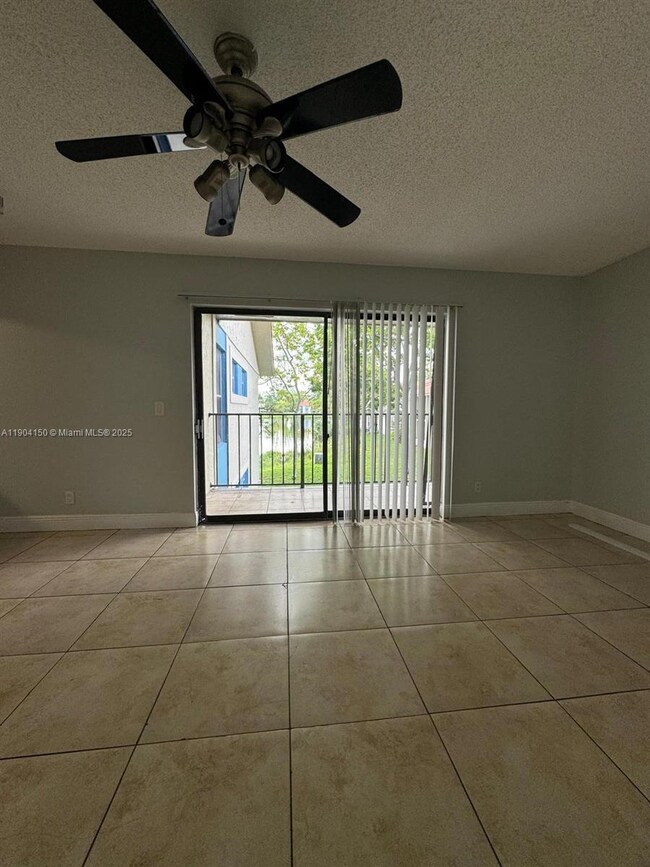 1720 Windorah Way unit H, West Palm Beach, FL 33411 - photo 4