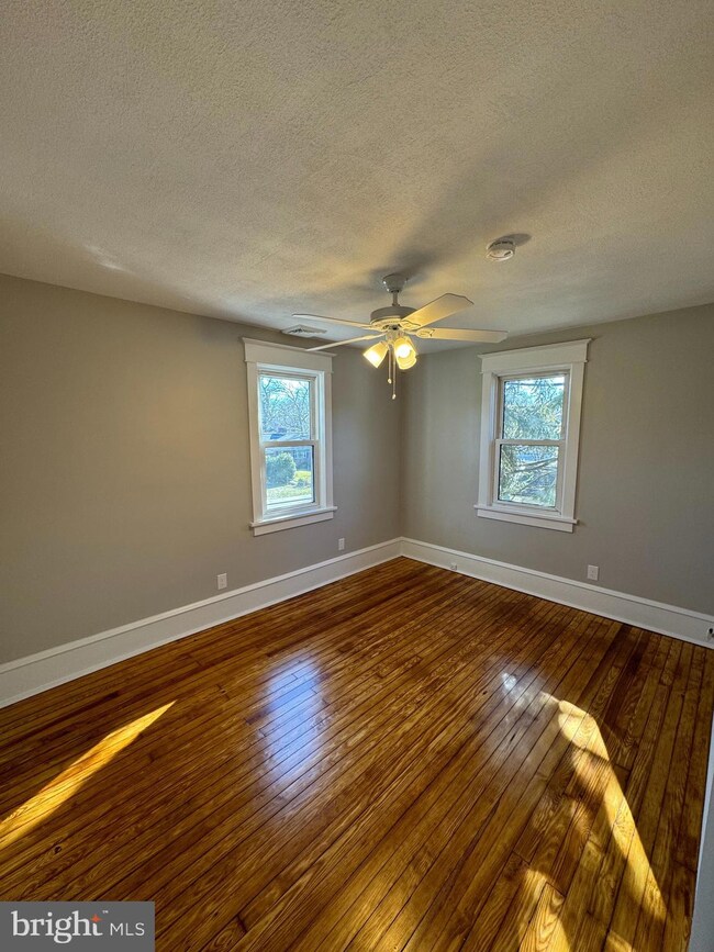 614 Grove St unit 2, Haddonfield, NJ 08033 - photo 5