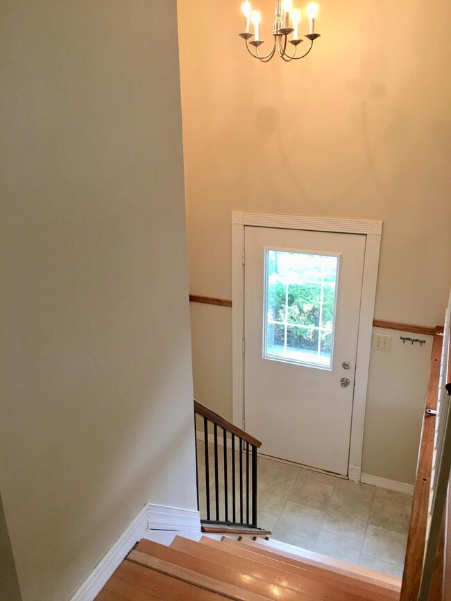 4982 Silverton Dr, Columbus, OH 43232 - photo 4