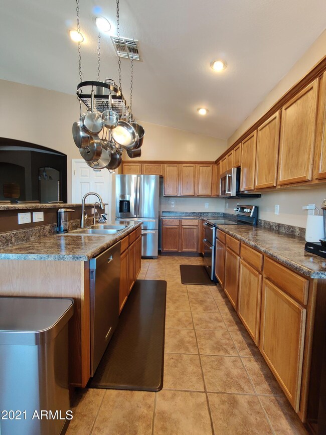 2 - Kitchen (2)