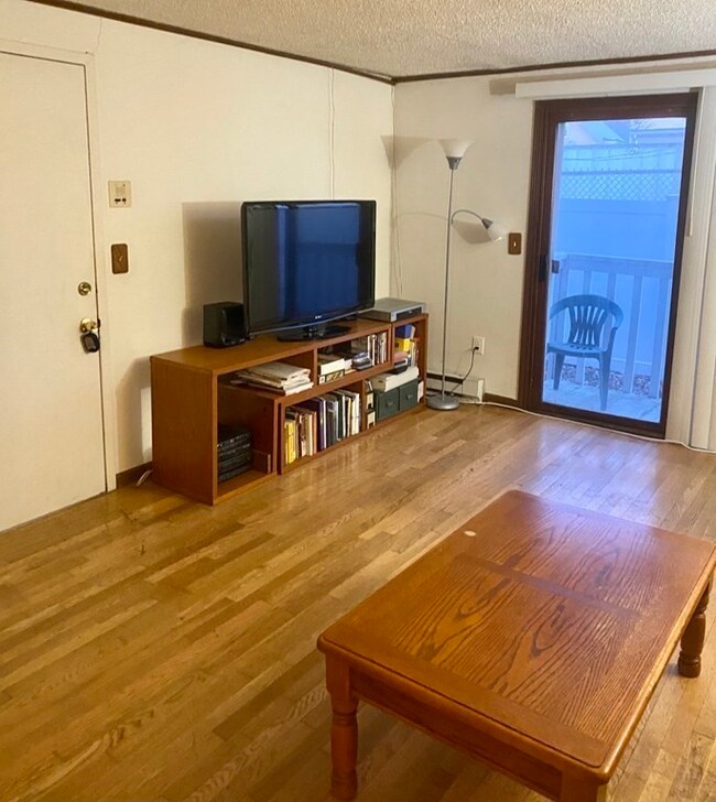 5 Almont St unit 3, Medford, MA 02155 - photo 2