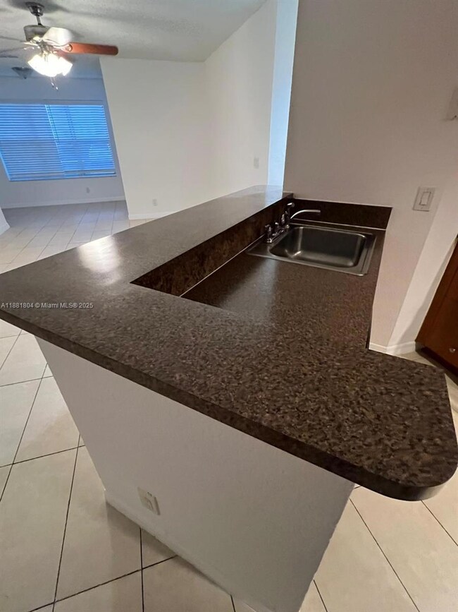 3340 Pinewalk Dr N unit 1514, Margate, FL 33063 - photo 7