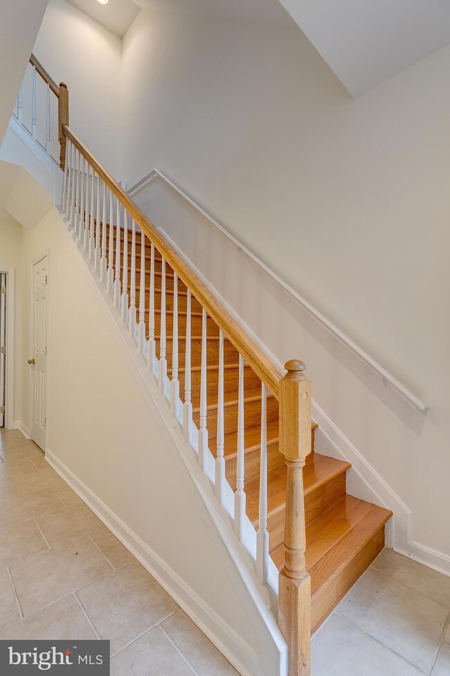 20445 Doncaster Terrace, Sterling, VA 20165 - photo 2