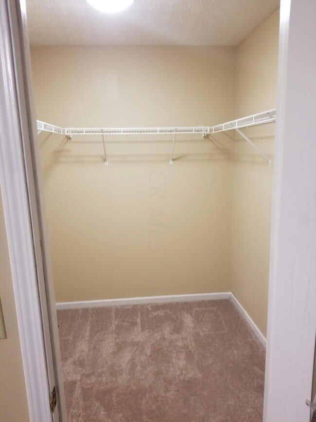 Master Bed Closet