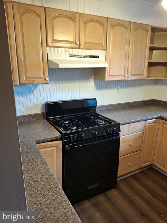 4 Pacific Ave, Collingswood, NJ 08108 - photo 4