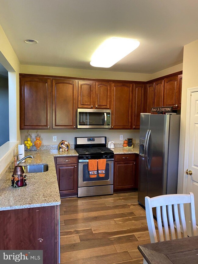 109 Cypress Ct, Woodbury, NJ 08096 - photo 6