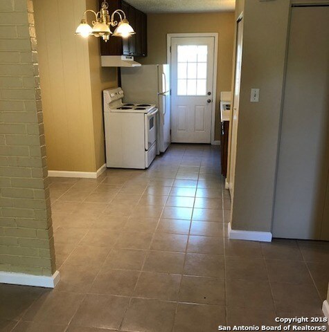 4939 Melvin Dr, San Antonio, TX 78220 - photo 5