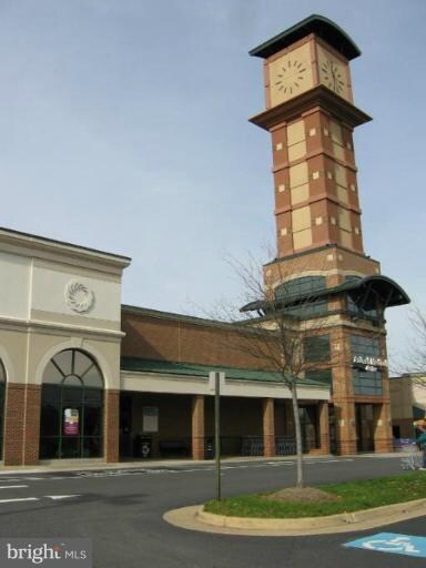 20375 Cottswold Terrace unit 74, Sterling, VA 20165 - photo 5