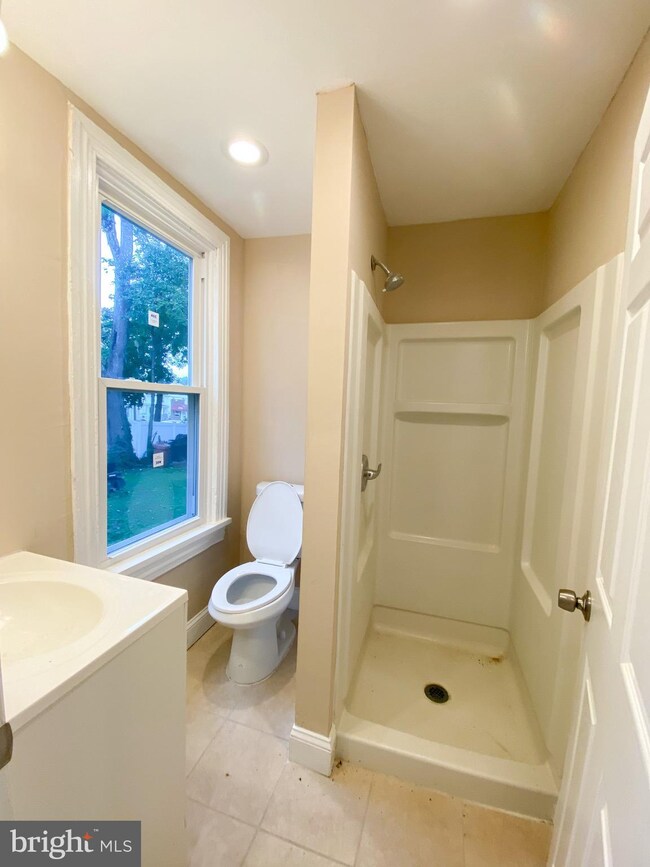 40 High St unit 1ST FLOOR, Woodbury, NJ 08096 - photo 5