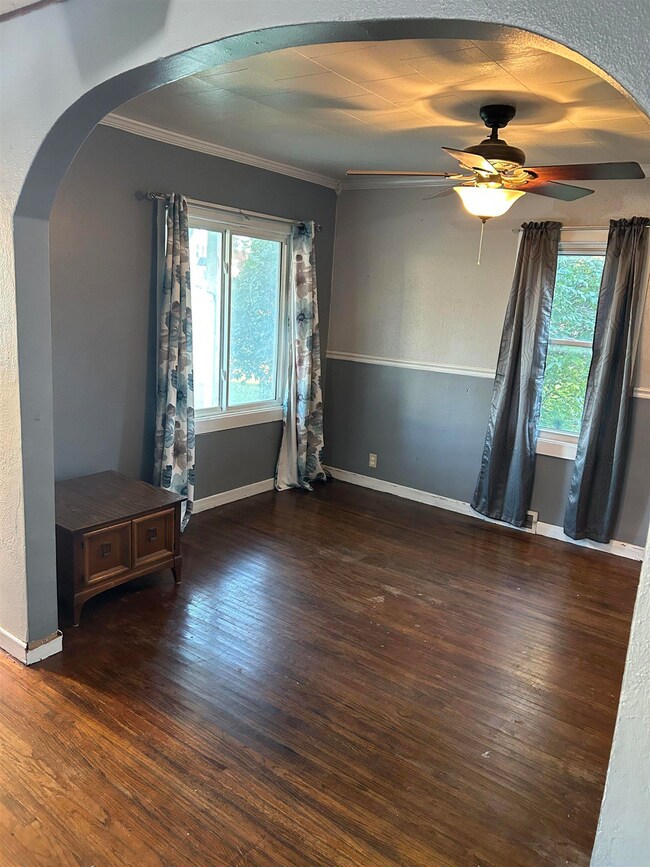 309 Vernon Rd, Cresco, IA 52136 - photo 5