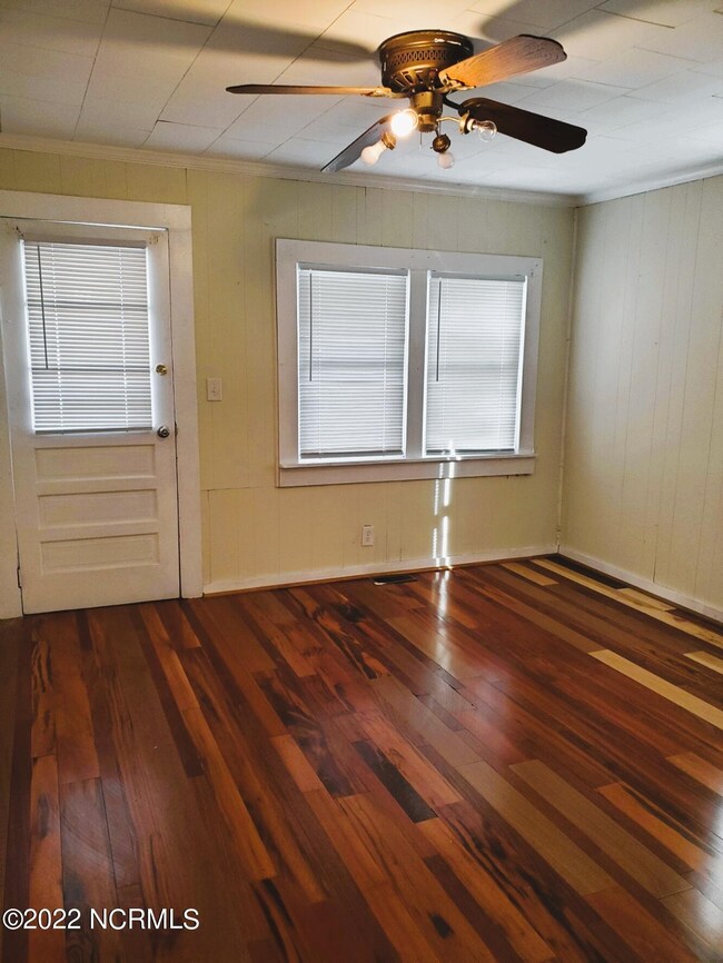 2418 Jones St, Winterville, NC 28590 - photo 6