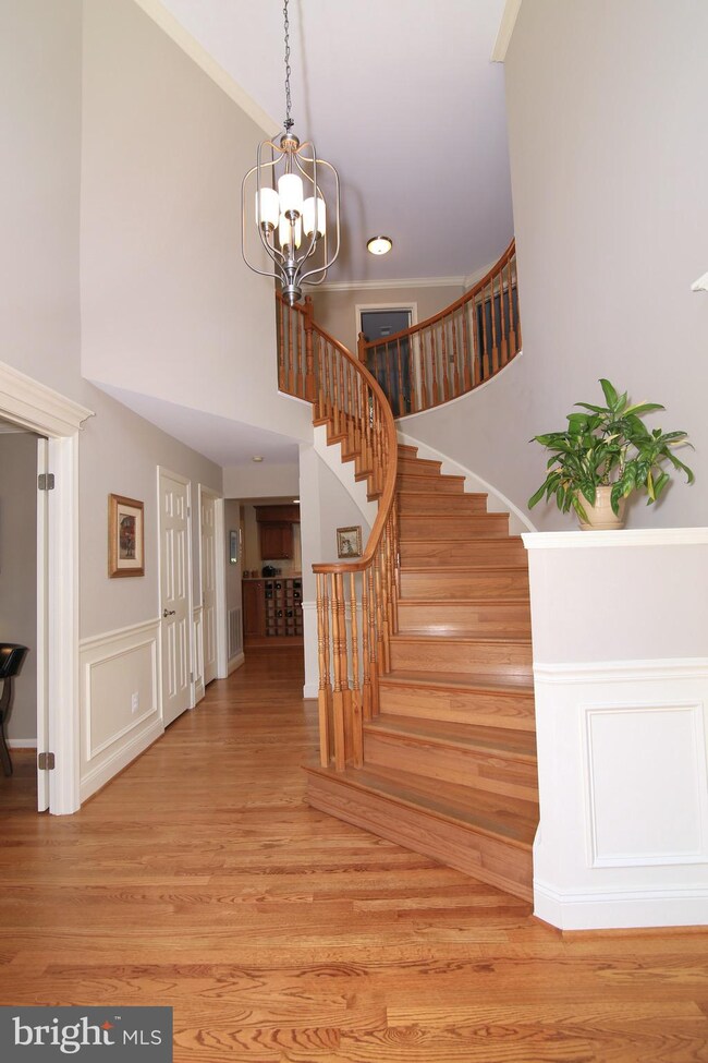 9689 Britford Dr, Burke, VA 22015 - photo 3