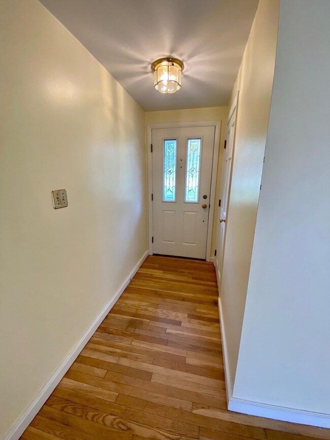 102 Jericho St, White River Junction, VT 05001 - photo 7