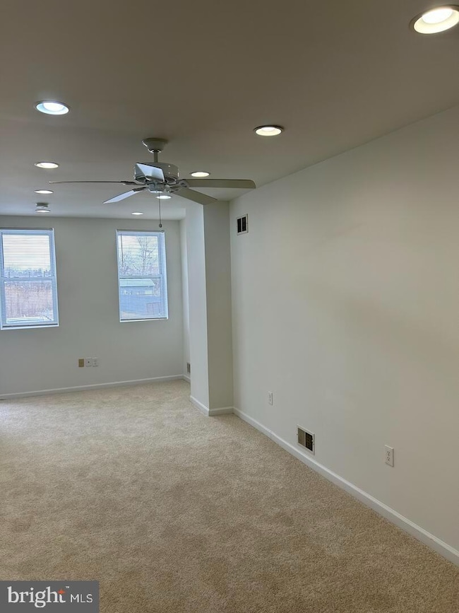 708 Clark St, New Castle, DE 19720 - photo 3