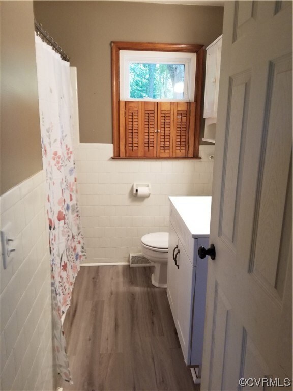 4394 Howerton Rd, Dunnsville, VA 22454 - photo 2