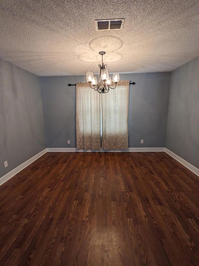 1108 Karen Ln, Douglas, GA 31533 - photo 4