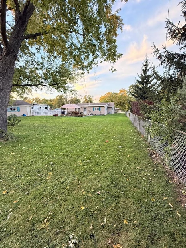 8721 W 169th St, Orland Park, IL 60462 - photo 2