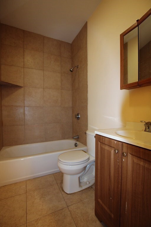 140 Union St unit 408, Lynn, MA 01901 - photo 4
