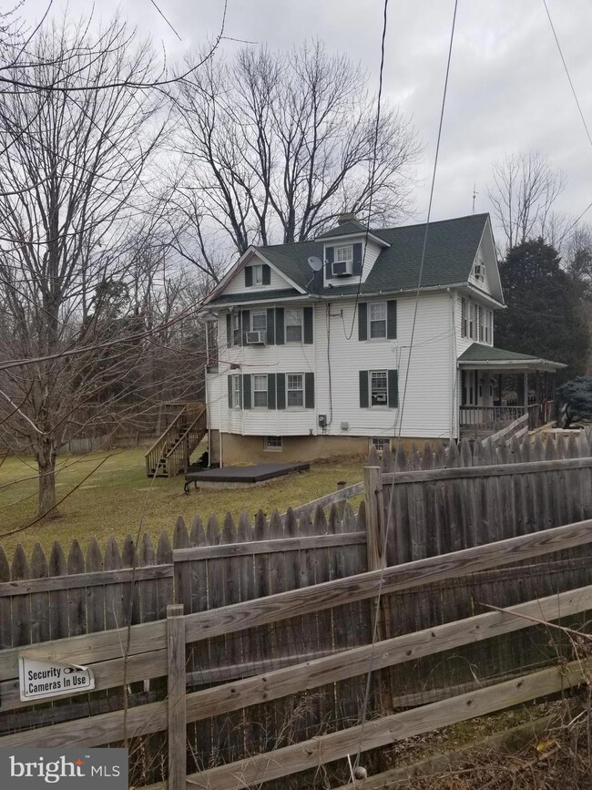 7324 Dogwood Rd, Windsor Mill, MD 21244 - photo 2