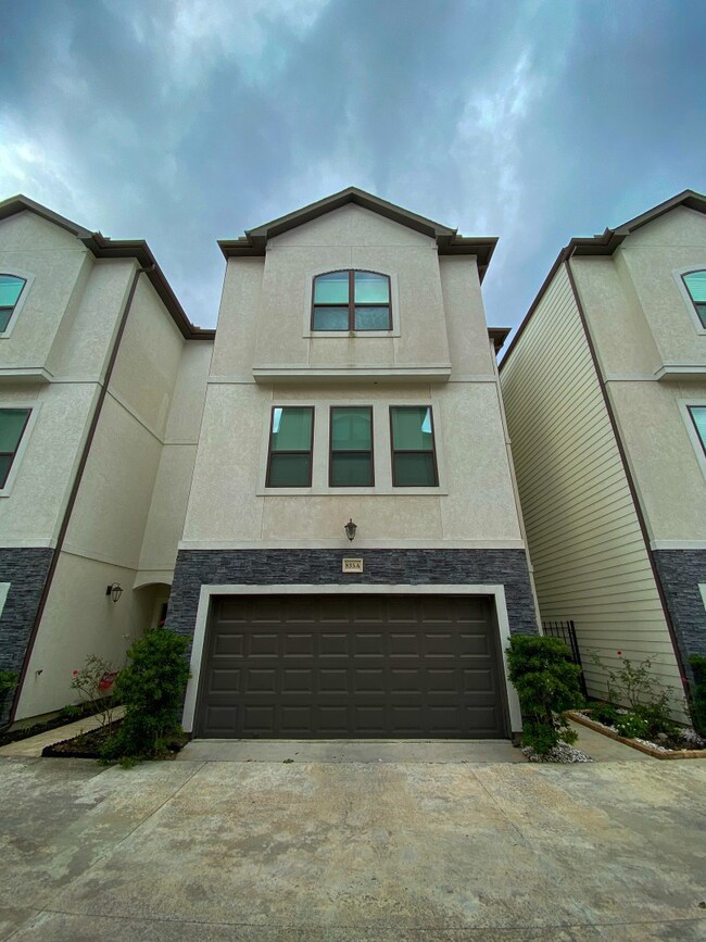 835 Wakefield Dr unit A, Houston, TX 77018 - photo 3