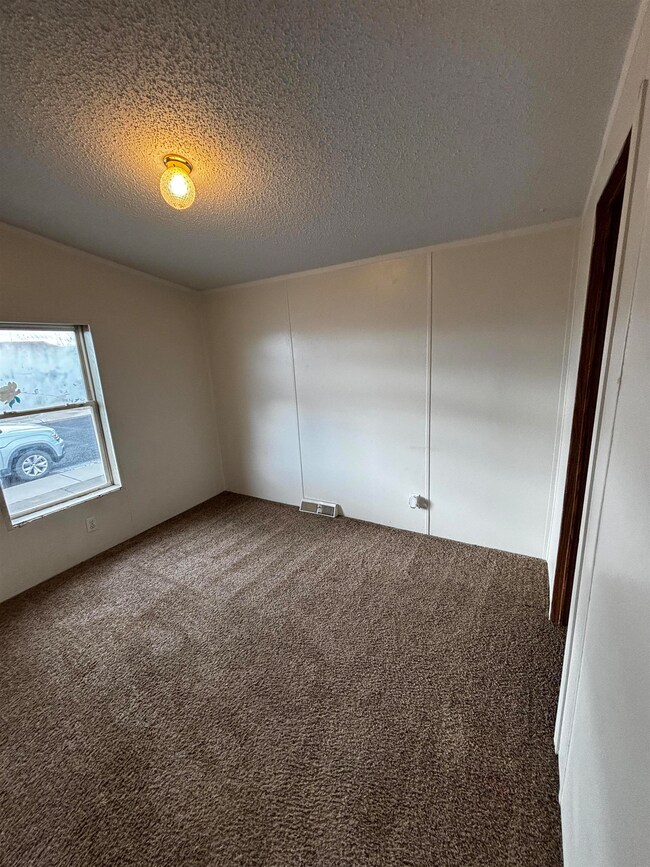 2820 S Niagara Cir, Grand Junction, CO 81501 - photo 7