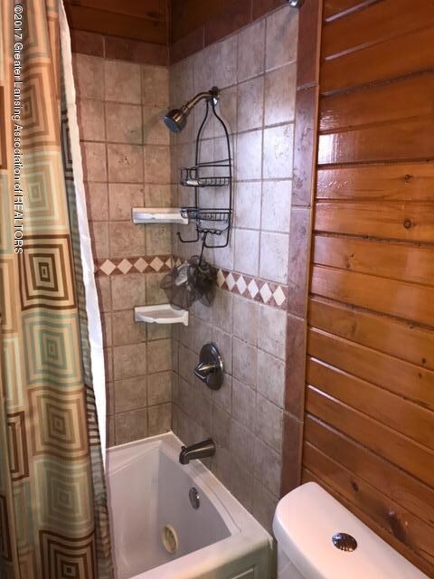 828 Andrus Ave, Lansing, MI 48917 - photo 7