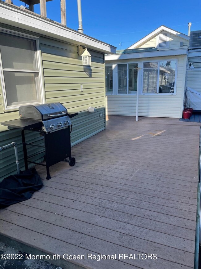 Side Deck