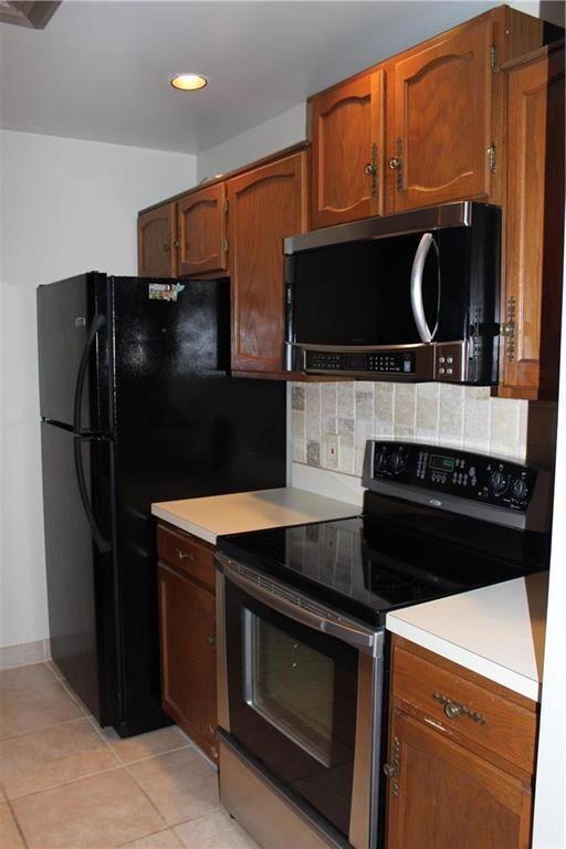 77 W Broad St unit 14A-End Unit, Bethlehem, PA 18018 - photo 7