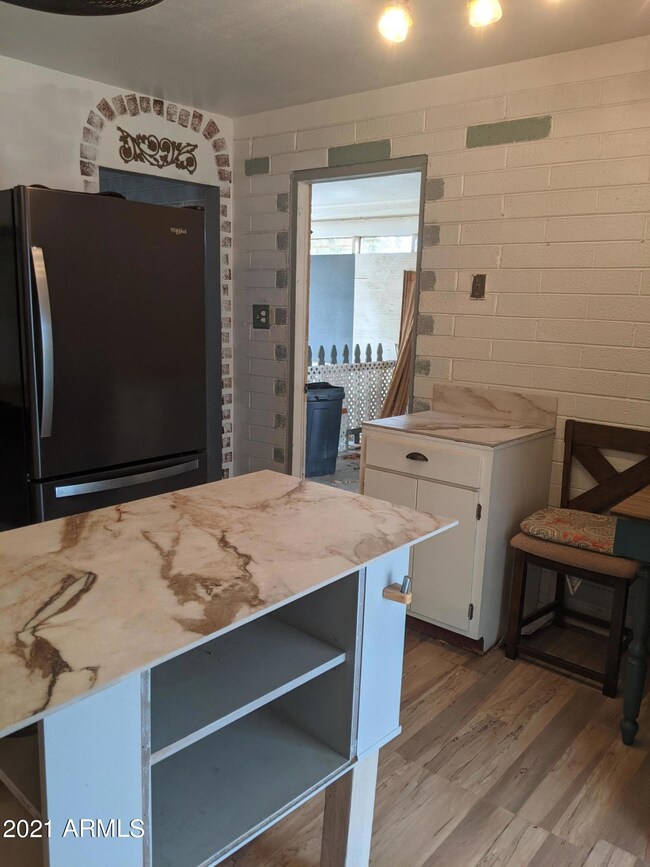 PXL_20210426_234019601