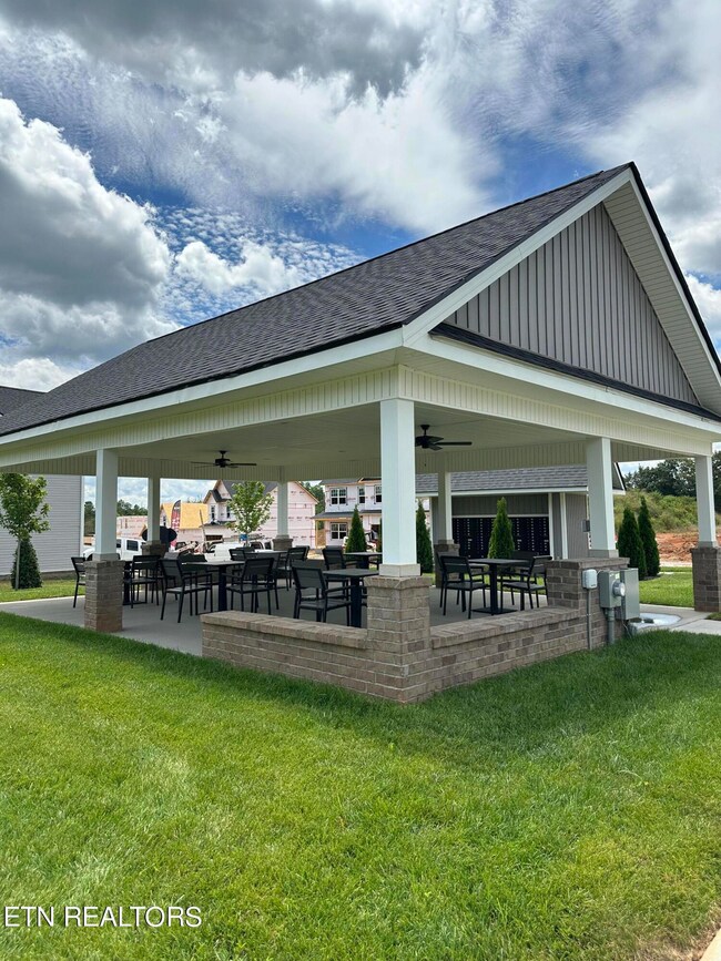 7661 Honey Oaks Rd, Corryton, TN 37721 - photo 3