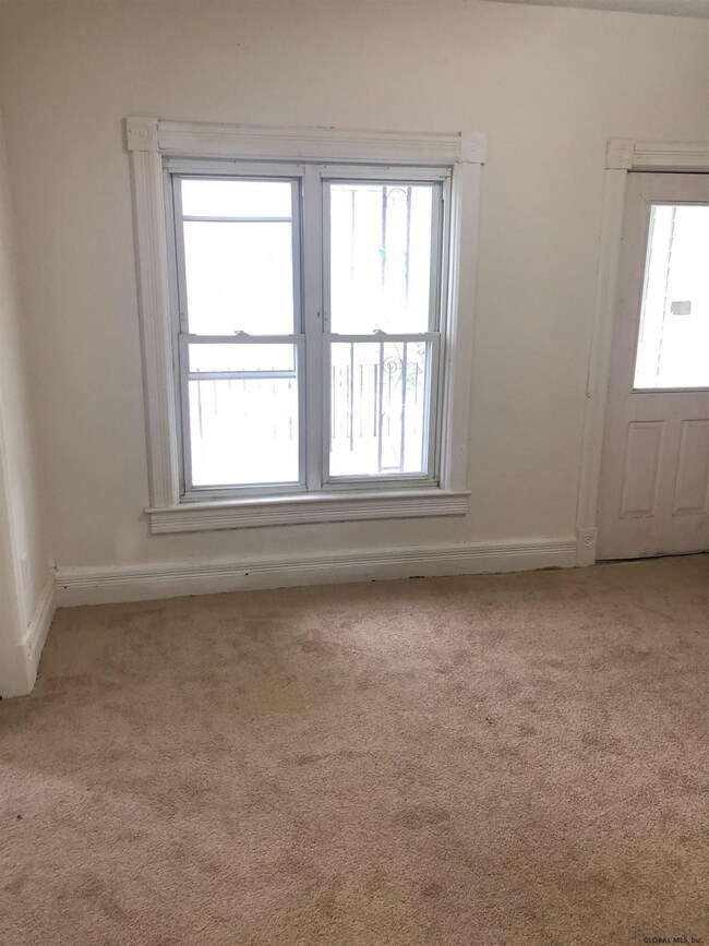 80 Lawrence St, Glens Falls, NY 12801 - photo 7