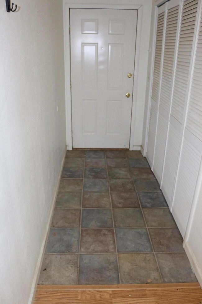 2655 Wilson Ave, Redding, CA 96002 - photo 5