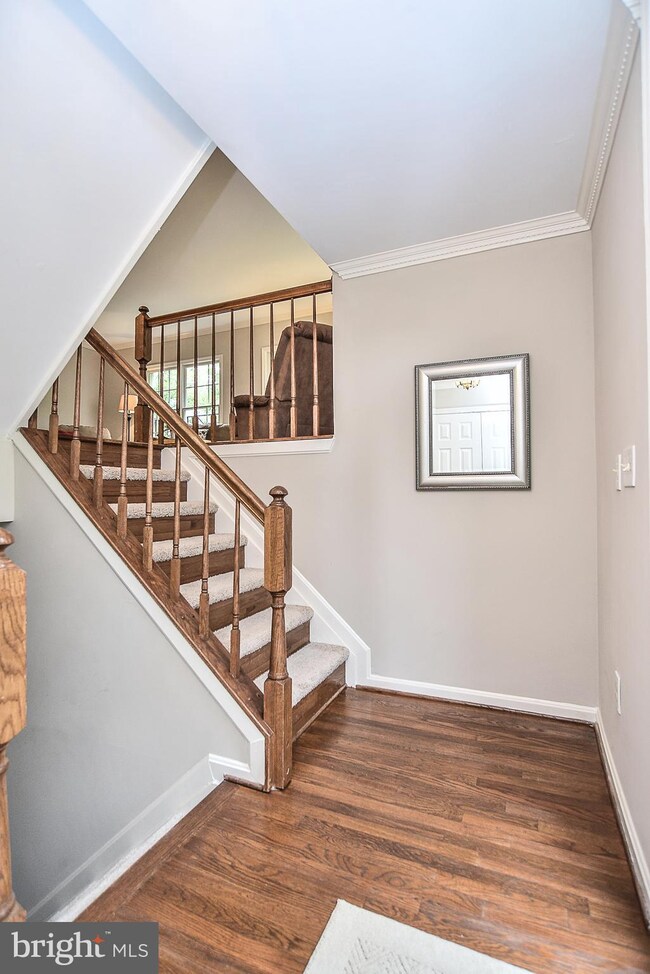 6315 Tisbury Dr, Burke, VA 22015 - photo 2