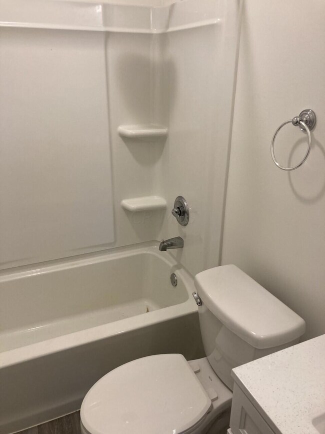 4117 Seigman Ave, Columbus, OH 43213 - photo 4