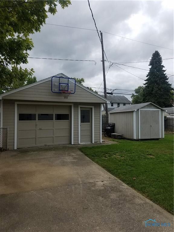 2920 121st St, Toledo, OH 43611 - photo 7