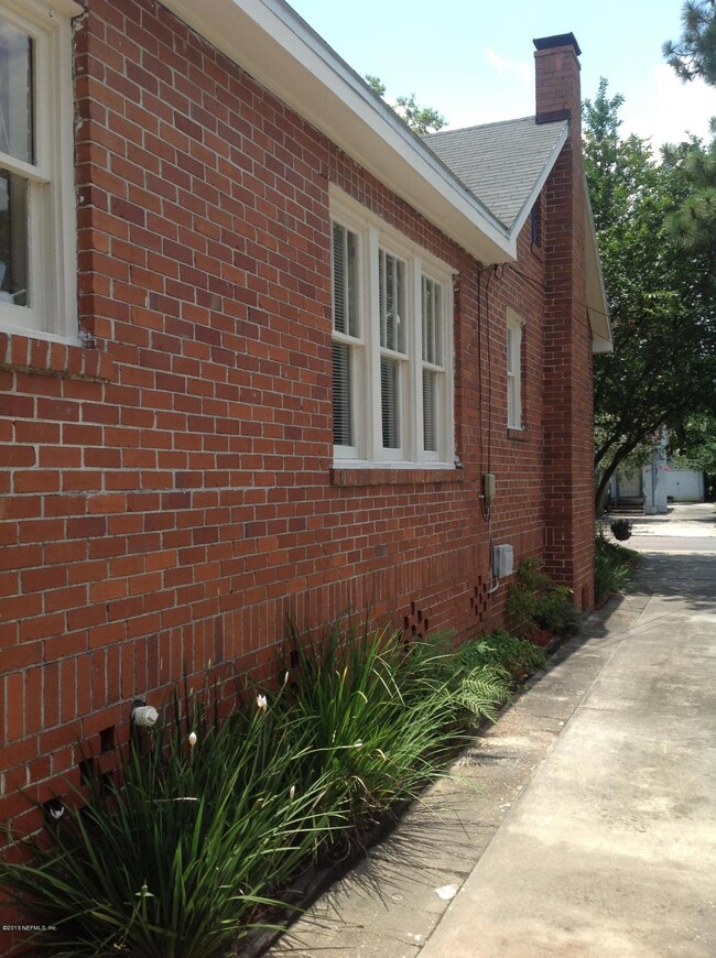 4625 Astral St, Jacksonville, FL 32205 - photo 3