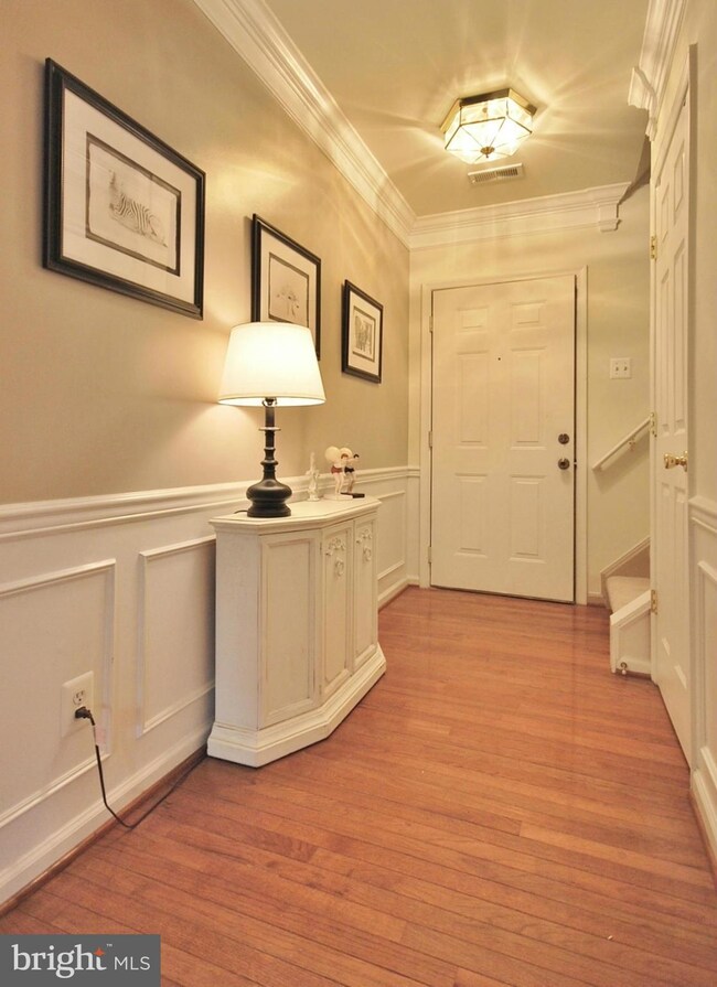 45475 Caboose Terrace unit 303, Sterling, VA 20166 - photo 2