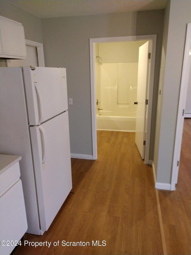 2712 N Main Ave unit 102, Scranton, PA 18508 - photo 5