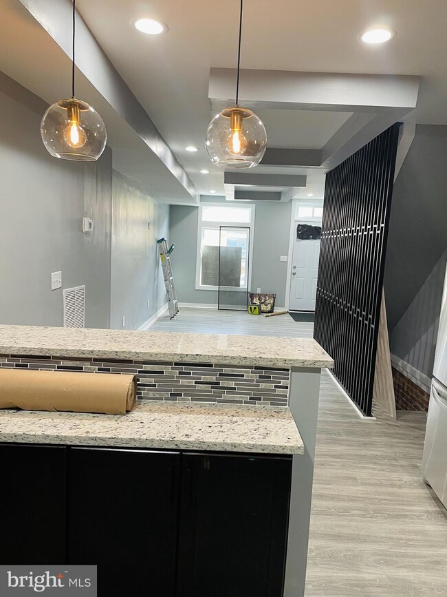 910 N Streeper St, Baltimore, MD 21205 - photo 2
