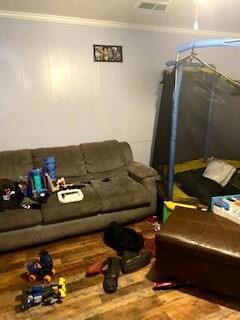 1107 S Howeth St, Gainesville, TX 76240 - photo 2