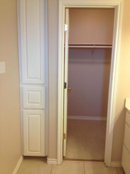 15210 Cruiser A - Closet in Master Bath