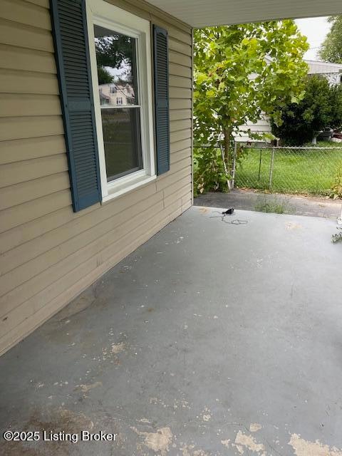 848 Jones - Front Porch