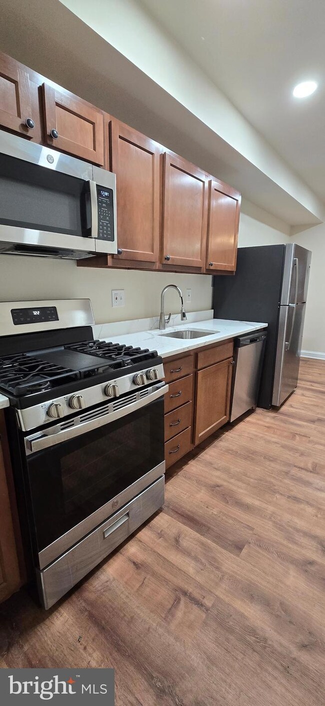 1015 18th St NE unit 3, Washington, DC 20002 - photo 4