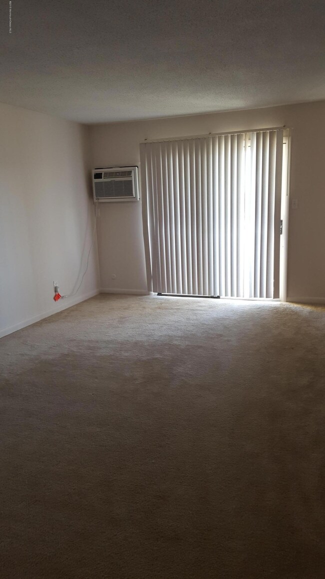 1340 Ocean Ave unit 12, Sea Bright, NJ 07760 - photo 5