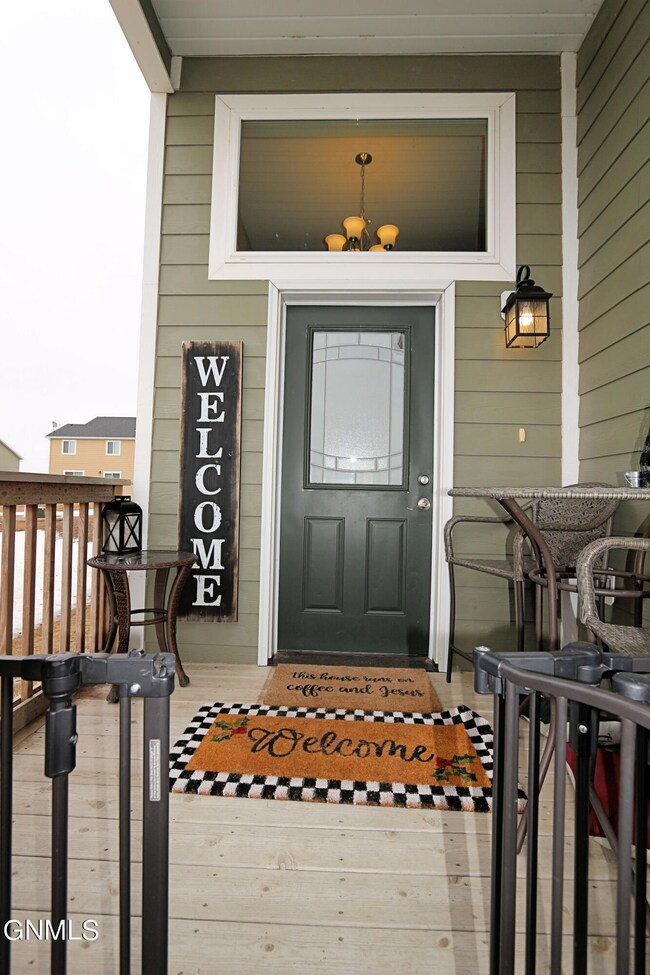 5810 Anna Ave, Williston, ND 58801 - photo 3