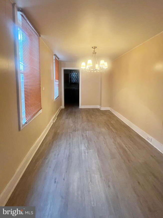 819 Mulberry St, Reading, PA 19604 - photo 3