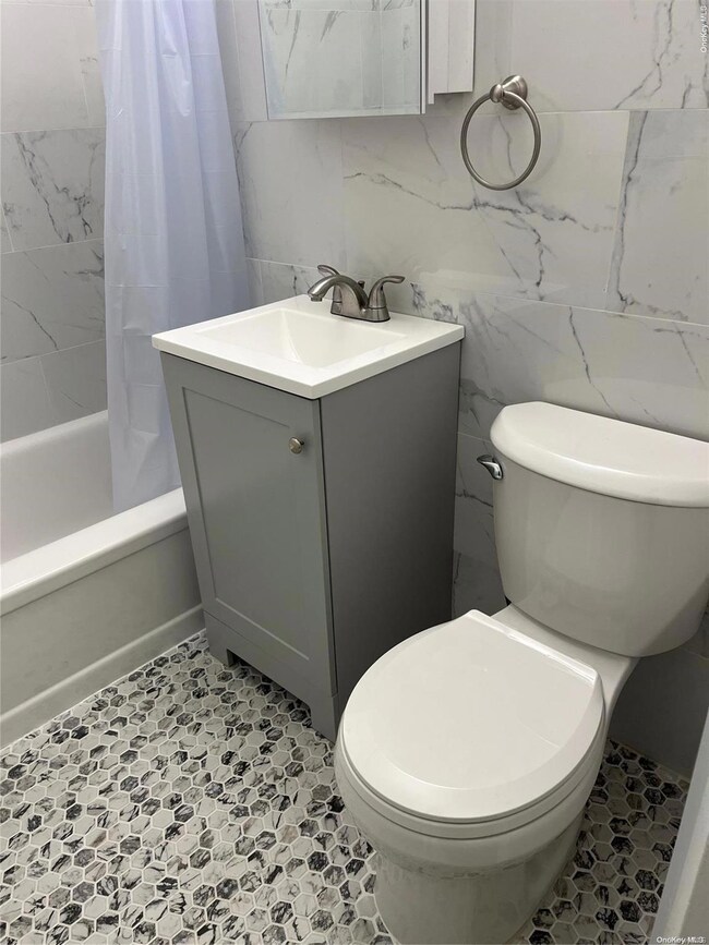 98-25 64th Rd unit 7J, Rego Park, NY 11374 - photo 4