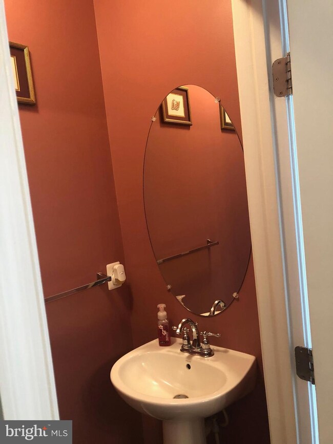 22541 Phillips St unit 1604, Clarksburg, MD 20871 - photo 3