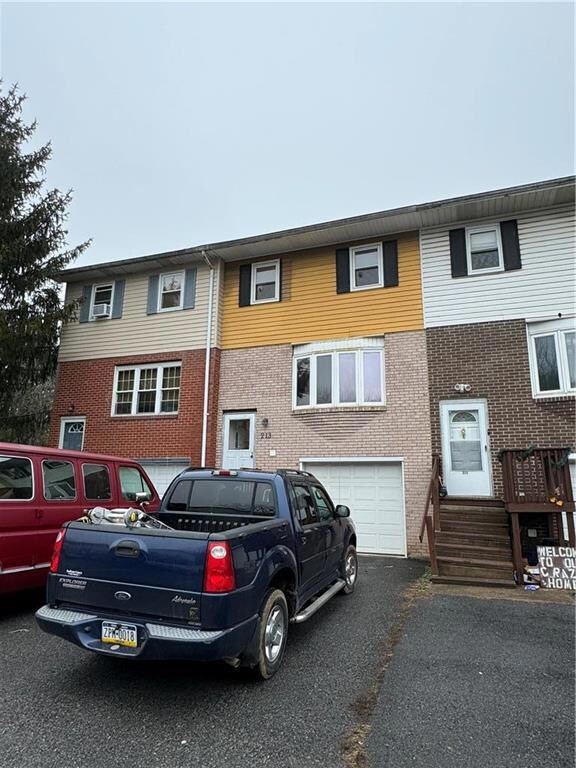 213 Old Forge Dr, Bath, PA 18014 - photo 4